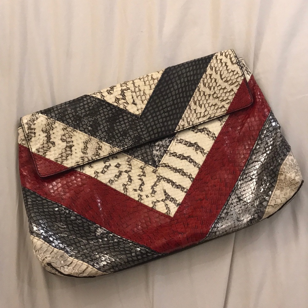 Reveccaminkoff Clutch